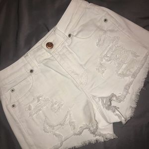 white american eagle shorts